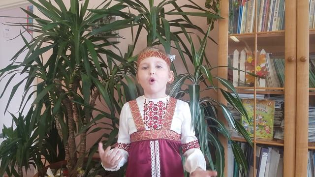 Страна читающая - Мария Спорадько читает произведение "Потешки и небылицы " смотреть онлайн
