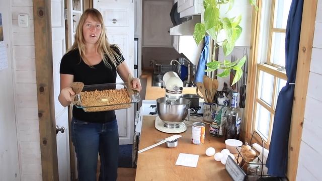 Pumpkin Cheesecake - Tiny House Cooking смотреть онлайн