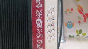 Начинающим гармонистам. С чего начать. Самые лёгкие песни на гармони, соединяем руки.