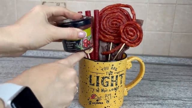 Взяла кружку и сделала КЛАССНЫЙ ПОДАРОК за 15 минут. DIY. Что подарить мужчине у которого все есть? смотреть онлайн