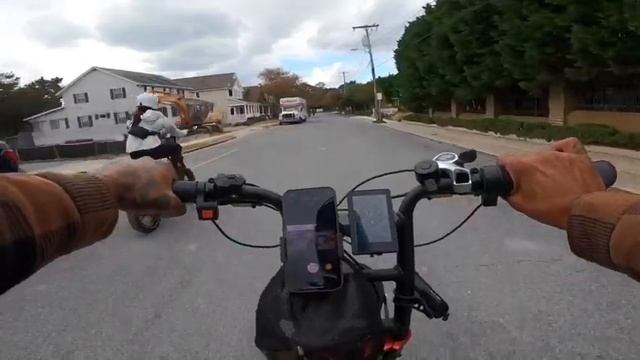 ARIEL RIDER GRIZZLY V1 Vs. V2 + CRASHES!!! | Comparison and Race | Pt 1 смотреть онлайн