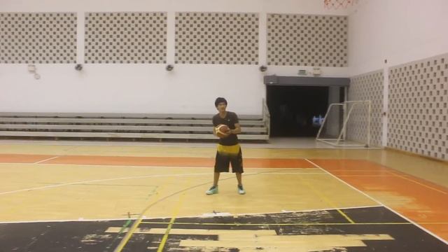 Dunking 6'0'' 185cm SuperDunk HyperJumper 2013 By MomO' AI09 смотреть онлайн