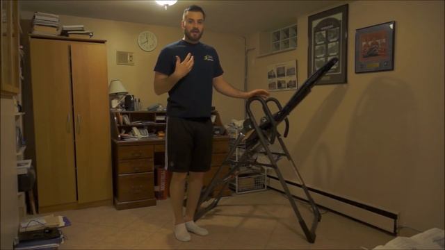 How to Use an Inversion Table | Recovery Tips for Disc Bulge & Disc Herniation смотреть онлайн