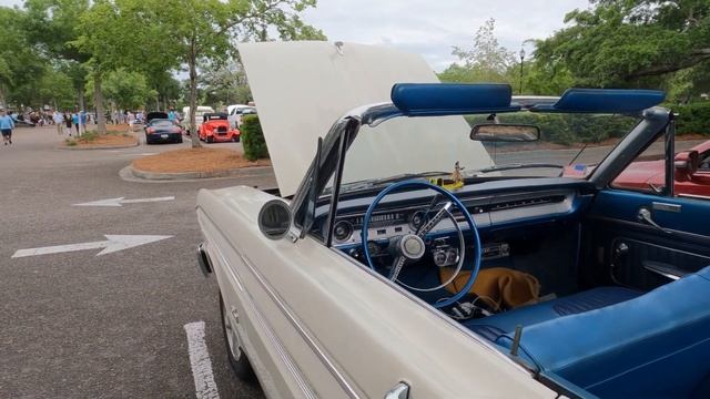 Walk Around This 1964 Ford Falcon Futura Convertible смотреть онлайн