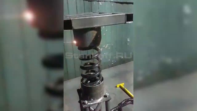 Чистка металла с помощью оптоволоконного лазерного аппарата 3 в 1 XTW-1500A/1500 Raycus