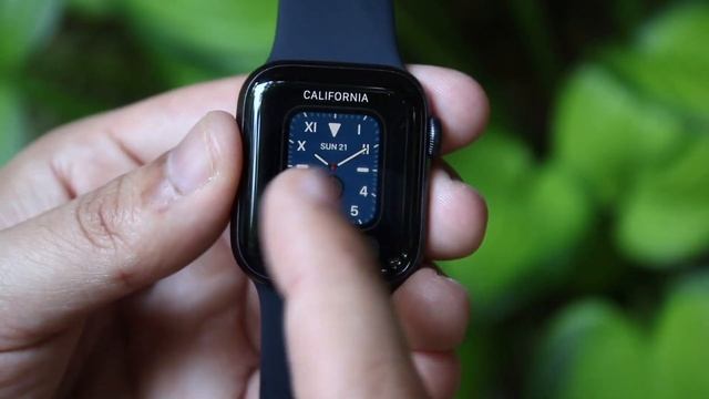 Apple Watch Series 8 Vs Apple Watch Series 5! (Comparison) (Review) смотреть онлайн