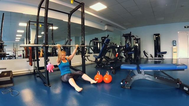 Функциональная утренняя тренировка - спина и плечи! Чуть-чуть бодрости в субботу) смотреть онлайн