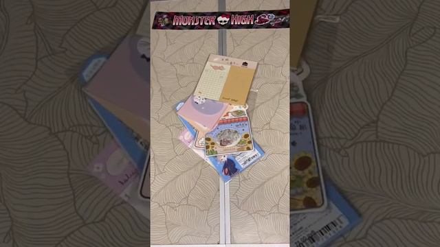 PACKING DOLLS MONSTER HIGH // УПАКОВКА КУКЛЫ смотреть онлайн