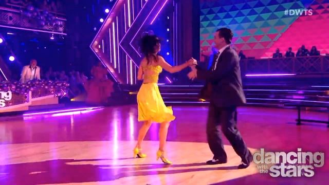 Charli D'Amelio and Mark's Jive (Week 05: Night 02) - Dancing with the Stars Season 31! смотреть онлайн