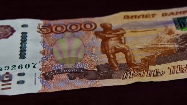 В крематории зеки остановили транспортер и вскрыли гроб, ехавший в печь. Увидеть это они не ожидали смотреть онлайн
