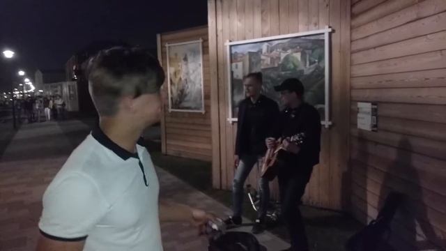Бомж #секторгаза в исполнении крутого Александра Добрынина смотреть онлайн