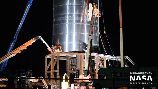 SpaceX Boca Chica - Starship SN1 Proof Test Preps - Nosecone Outside смотреть онлайн