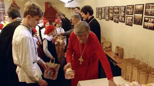 А мы попросим Отца Бога Света (МНОГОЛЕТИЕ) Вручение Пасхальных подарков. 8 смотреть онлайн