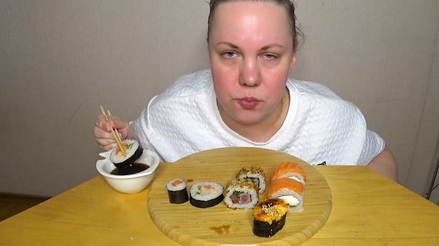 НОВОГОДНИЙ Мукбанг / суши