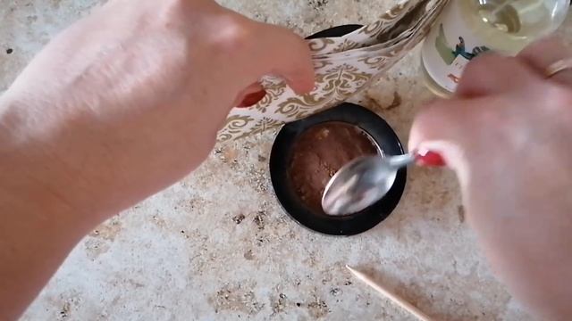 Перепрессовать пудру // Легкий способ обновить заканчивающуюся пудру // Починить разбитую пудру смотреть онлайн