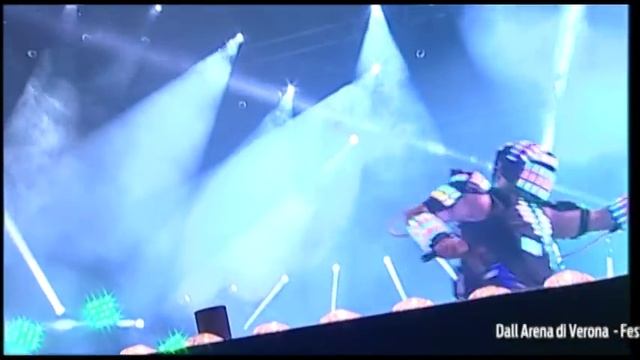 Gabry Ponte - La fine del mondo @ Festival Show - Arena di Verona смотреть онлайн