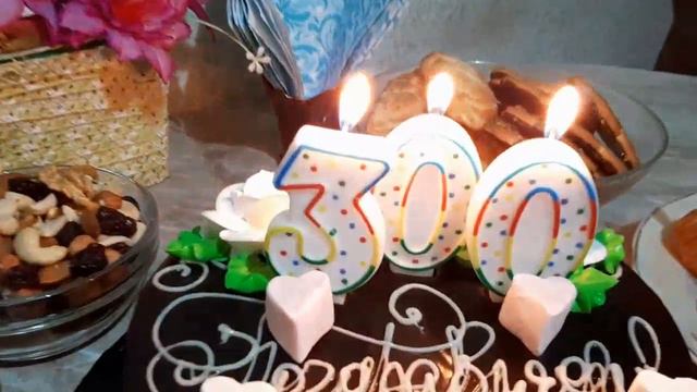 На канале Супер Квики ровно 300 подписчиков!😉😉😉 смотреть онлайн