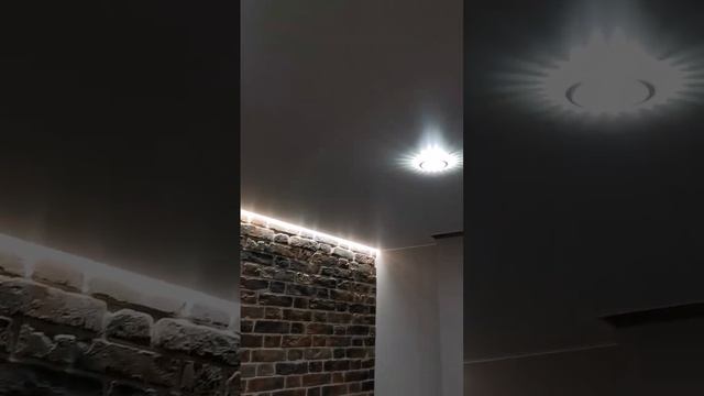 Натяжной потолок в Зал смотреть онлайн