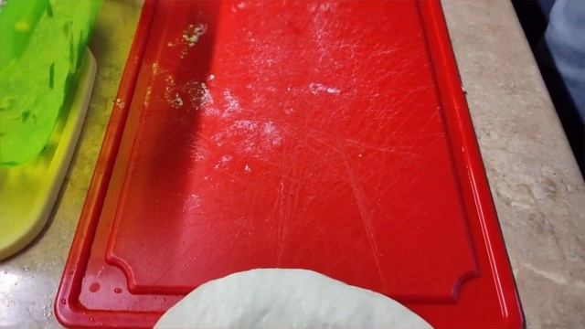 Сырные рулетики с начинкой? Рецепт холодной закуски на праздничный стол смотреть онлайн