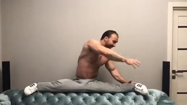 как сесть на шпагат в домашних условиях смотреть онлайн