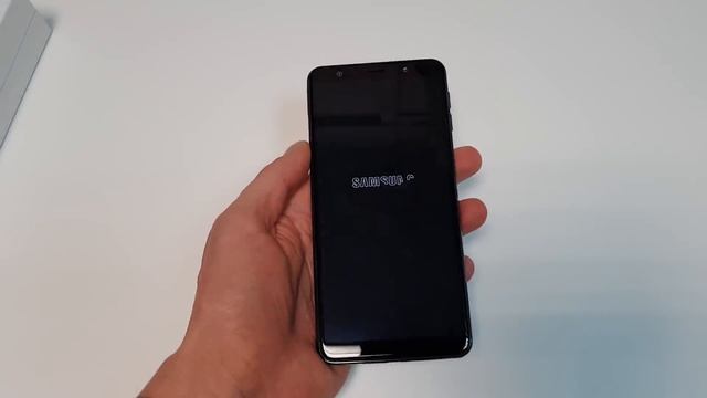 Первый взгляд на Samsung Galaxy  A7(2018)