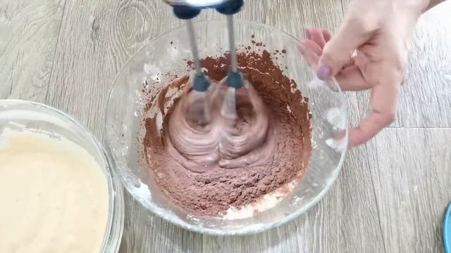 Нежный МРАМОРНЫЙ КЕКС с вишней/кекс на кефире/простой рецепт смотреть онлайн