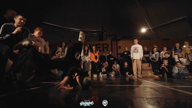Mega Joker vs Болят Колени vs VENOM / TOP 18 / AllStyles / ДВИЖЕНИЕ Battle смотреть онлайн