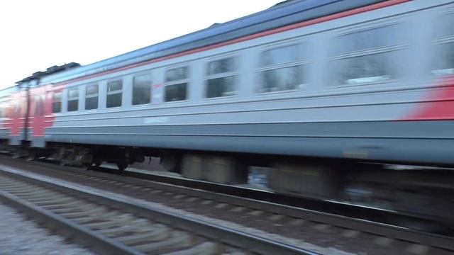 Электропоезд ЭД4М-0472 перегон Бирюлёво-Товарная - Коломенское смотреть онлайн