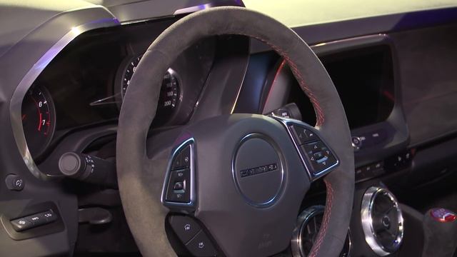 2017 Chevy Camaro ZL1 Walkaround смотреть онлайн
