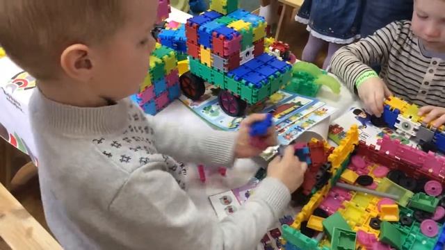 Трассы Хотвилс и Чаггингтон | Игры с аниматором смотреть онлайн