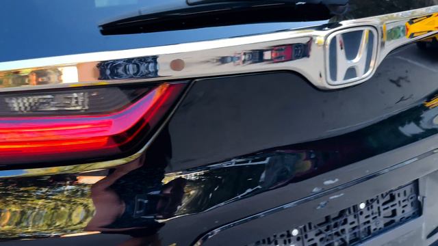 Honda CR-V - 4K смотреть онлайн
