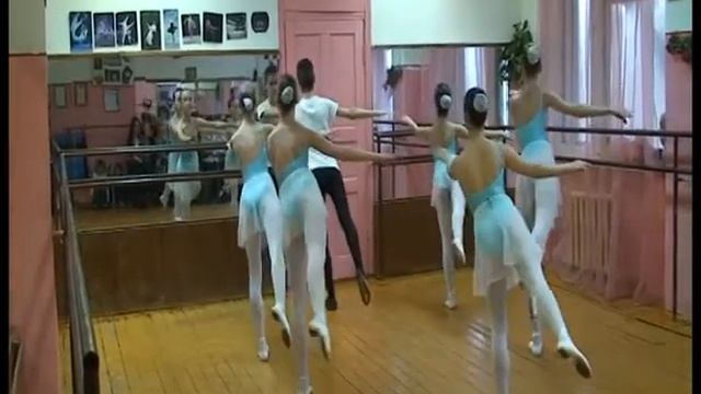 Экзамен по классическому танцу в школе искусств "Овация" г. Краснодар смотреть онлайн