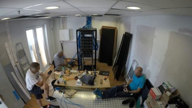 How I built my Server Room (3 Months in 10 minutes Time lapse) смотреть онлайн