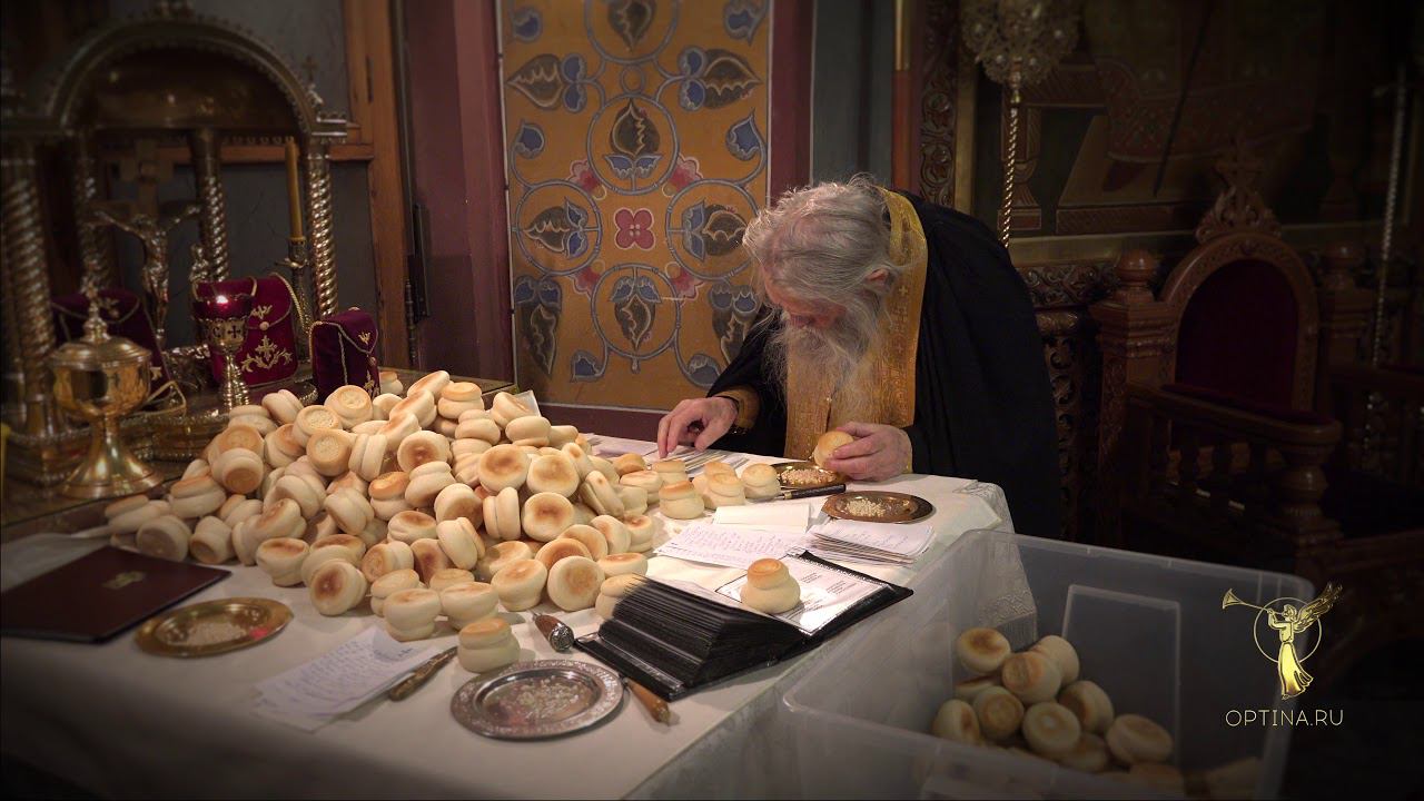 Старец Илий (Ноздрин) у жертвенника смотреть онлайн