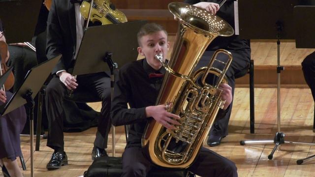 Tchaikovsky Andante Cantabile from Quartet No 1 for tuba and orchestra Tuba - Mikhail Uzhilovsky. смотреть онлайн