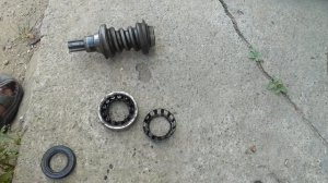 Как разобрать рулевую колонку на минитракторе ХТЗ Т-012 (КМЗ12) ?