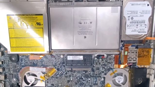 macbook pro 17" 2007 power on pads. смотреть онлайн