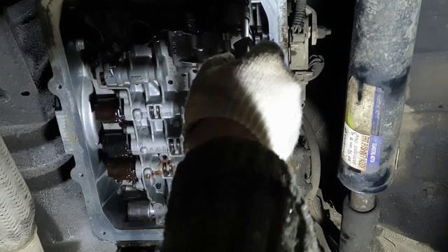 ПИНАЕТСЯ АКПП - СНЯТИЕ ГИДРО - БЛОКА КОРОБКИ АВТОМАТ BTR на САНГ ЕНГ. смотреть онлайн
