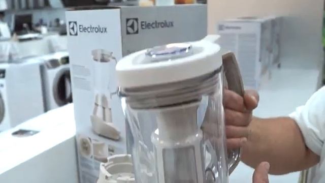 Electrolux E7TB1-8SSM turmixgép Márkabolt смотреть онлайн