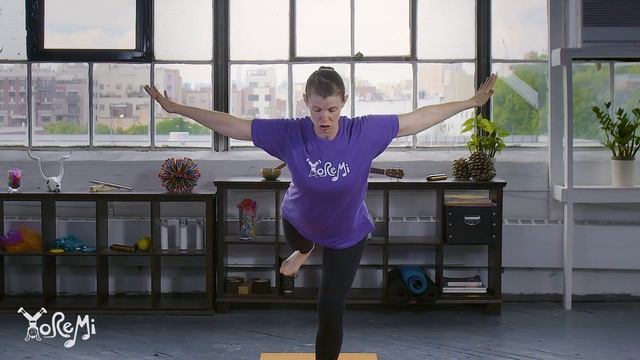 Airplane (Warrior 3 Pose) | Kids Yoga, Music and Mindfulness with Yo Re Mi смотреть онлайн