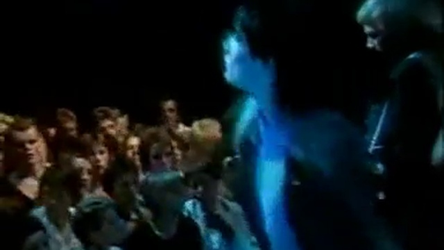 Siouxsie And The Banshees - Hong Kong Garden (Live) смотреть онлайн