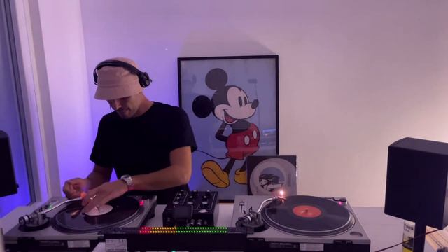 Naked Music/ Om Records/ Café Del Mar/ ChillHouse 100% Vinyl Dj Set