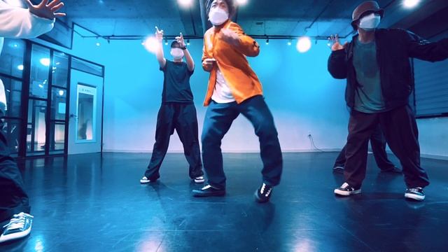 James Brown - Get on the good foot / Nollboo - Locking смотреть онлайн