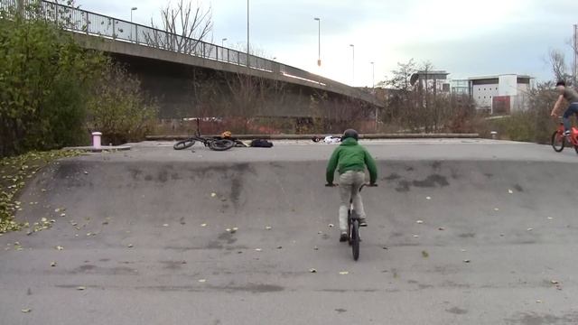 Mörtel and Phil One Day Edit смотреть онлайн