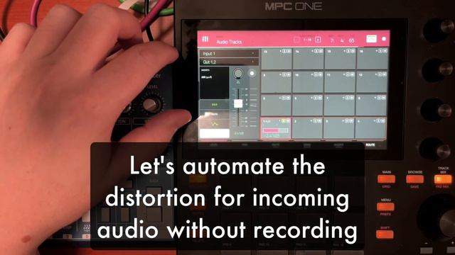 One cool thing: MPC and Behringer TD-3 effects (effecting incoming audio) смотреть онлайн