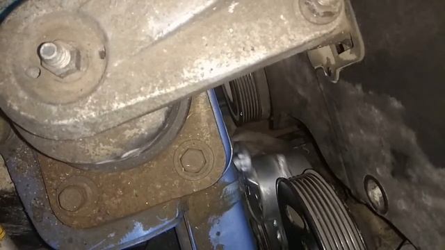 Замена натяжителя приводного ремня Chevrolet Lacetti смотреть онлайн