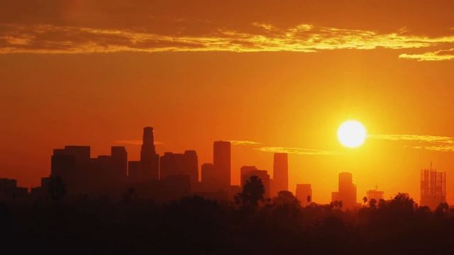 Что не так с домом на холмах? / Таунхаус в Калифорнии / Свич 1.20 смотреть онлайн