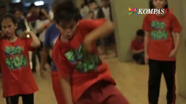 Manfaat Breakdance Bagi Anak смотреть онлайн