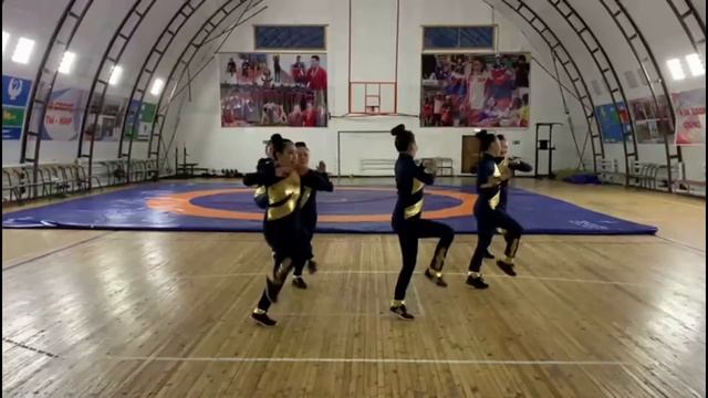 GOLDEN WAVE смотреть онлайн