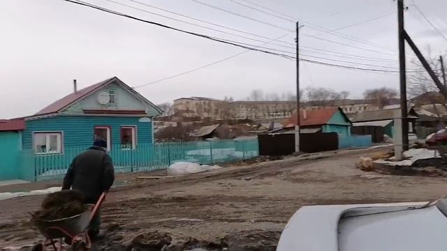 НА ХОЗЯЙСТВЕ ???ПОМОЩИ НЕ ЖДАТЬ?♀️ВИЛЫ В ЗУБЫ И ВПЕРЁД смотреть онлайн